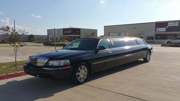 2006 Lincoln TownCar Limousine for Sale in Houston, TX - Photo 3