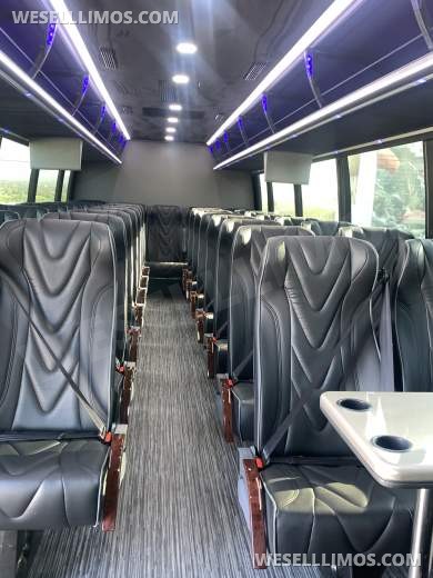 2024 Executive Coach Builders Chevy ECOACH38 Shuttle Bus - Shuttle Bus for Sale in Springfield, MO - Photo 19