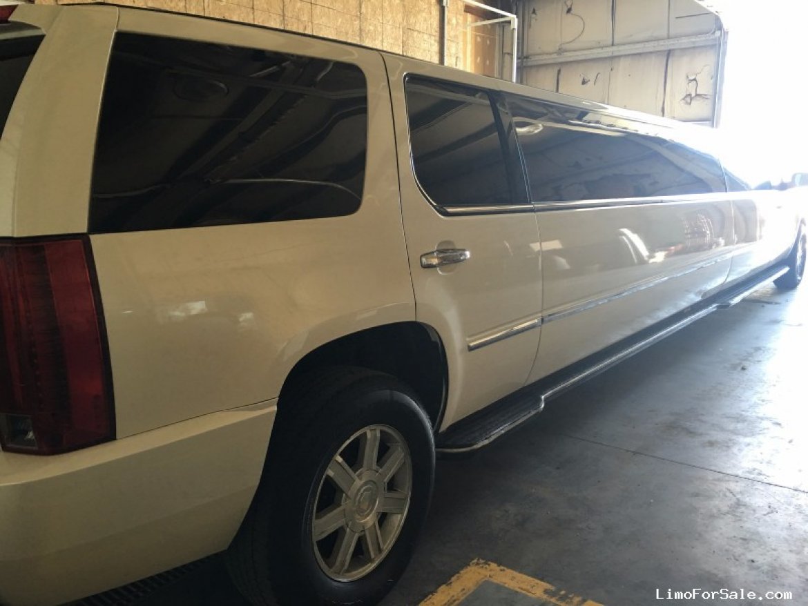 Limousine for Sale in Avon, IN - Photo 10