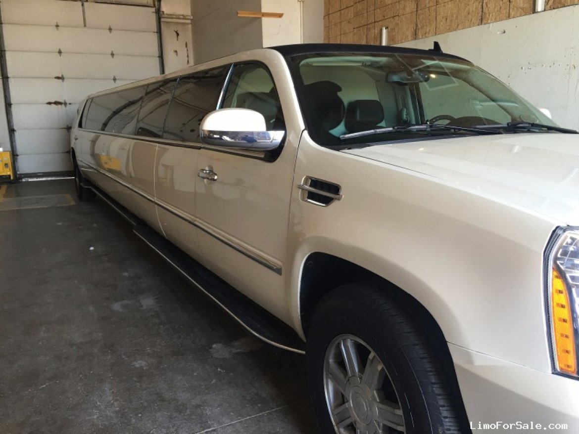 Limousine for Sale in Avon, IN - Photo 12