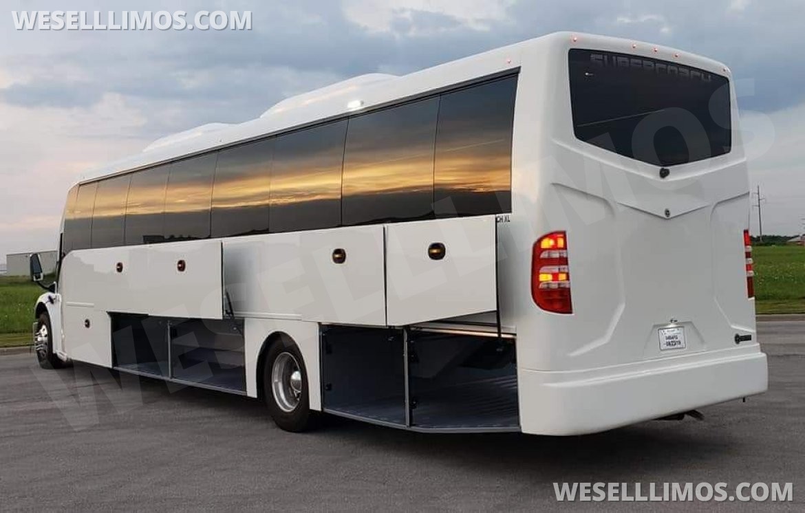 Motorcoach for Sale in Springfield, MO - Photo 10