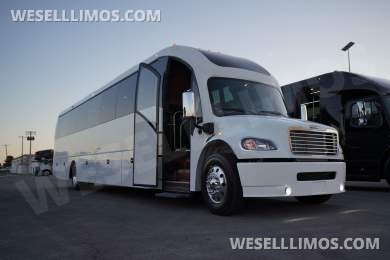 2025 Executive Coach Builders Freightliner SUPERCOACHXL 45 Shuttle Bus - Motorcoach for Sale in Springfield, MO - Photo 9