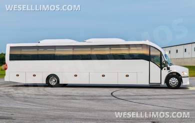 2025 Executive Coach Builders Freightliner SUPERCOACHXL 45 Shuttle Bus - Motorcoach for Sale in Springfield, MO - Photo 11