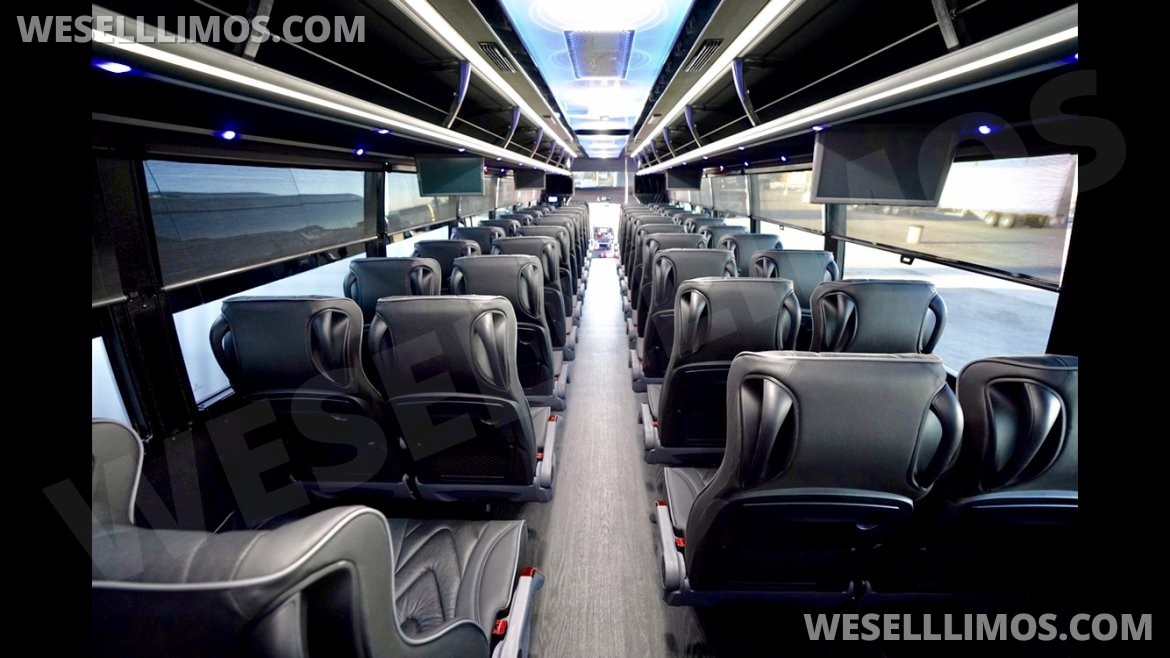 Motorcoach for Sale in Springfield, MO - Photo 6