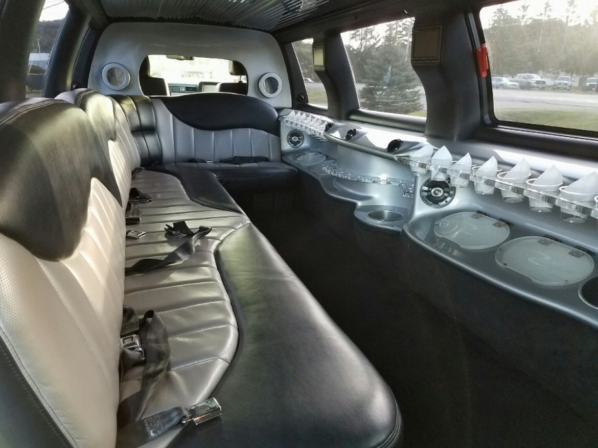 SUV Stretch for Sale in North East, PA - Photo 9