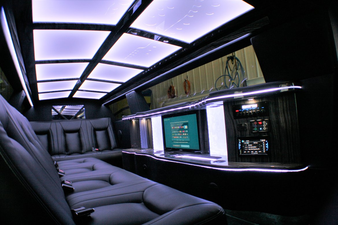 Limousine for Sale in springfield, MO - Photo 3