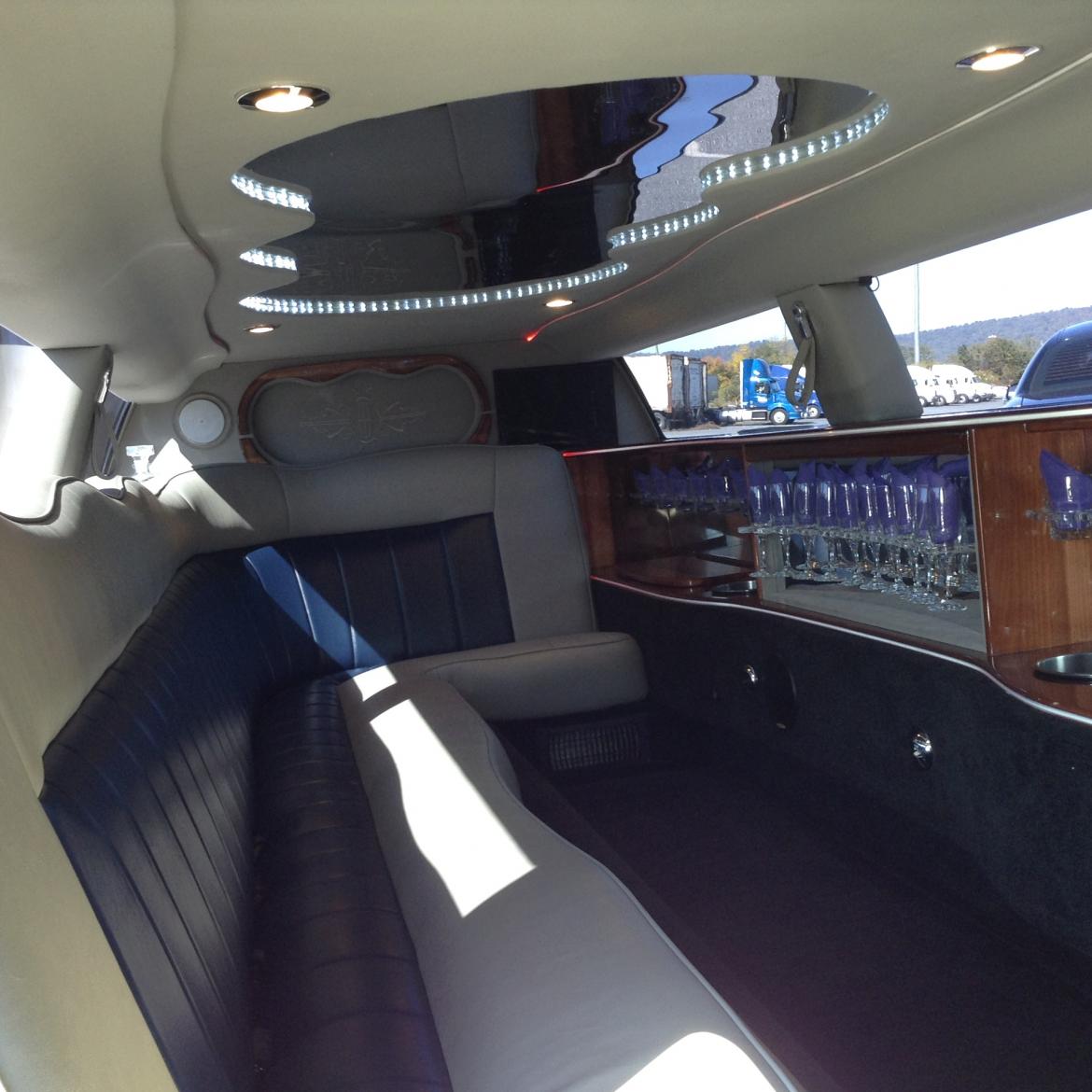 Limousine for Sale in Harrisburg, PA - Photo 5