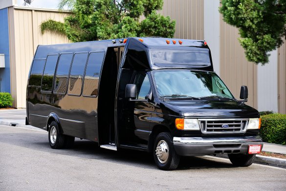 2006 Ford E-450 Limo Bus for Sale in Fontana, CA - Main Photo