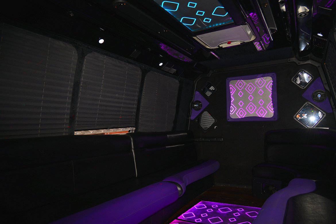 Limo Bus for Sale in Fontana, CA - Photo 11