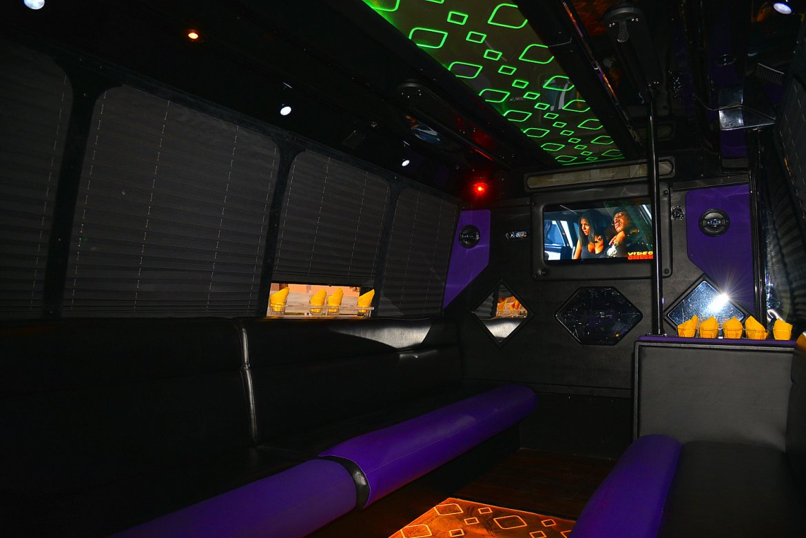 Limo Bus for Sale in Fontana, CA - Photo 12