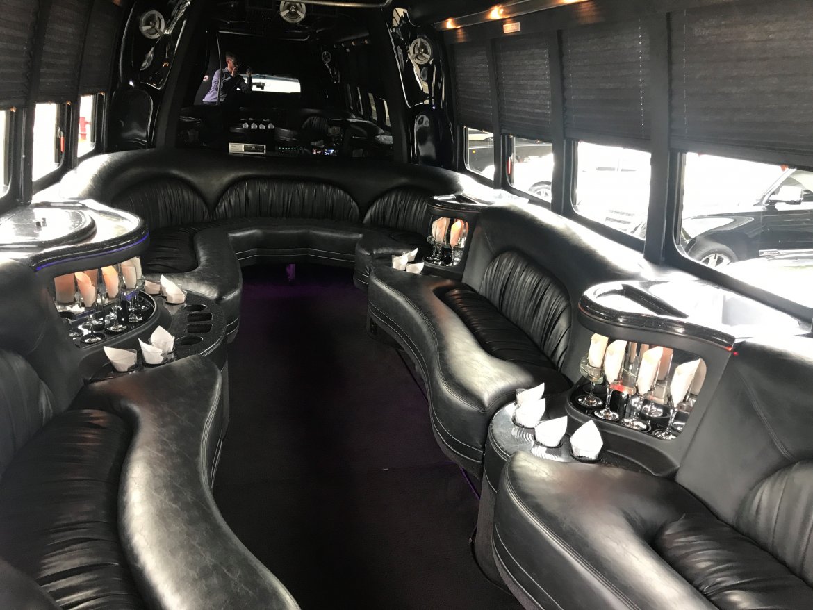 Limo Bus for Sale in Garwood, NJ - Photo 7
