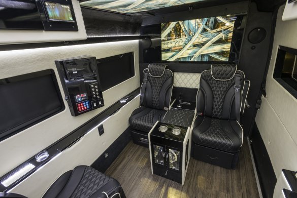2017 Mercedes-Benz Sprinter 2500 Sprinter for Sale in springfield, MO - Photo 3