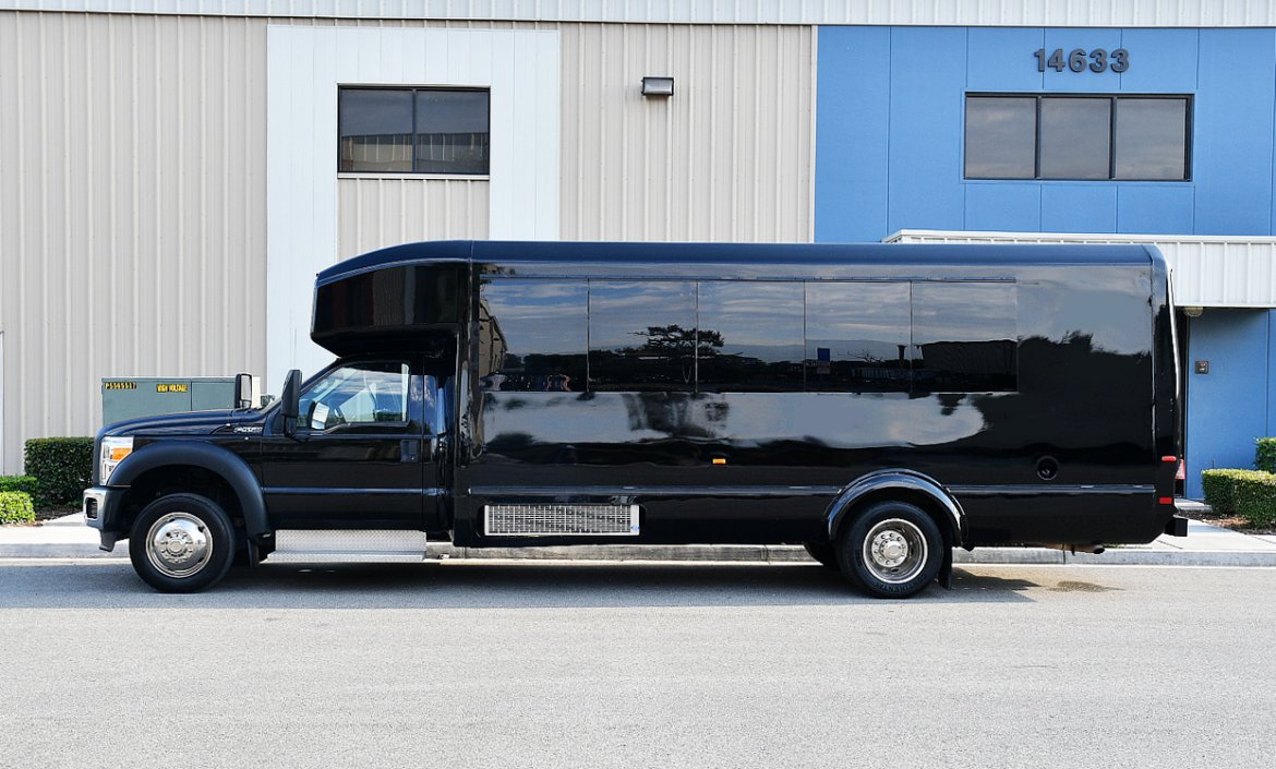 Limo Bus for Sale in Fontana, CA - Photo 5