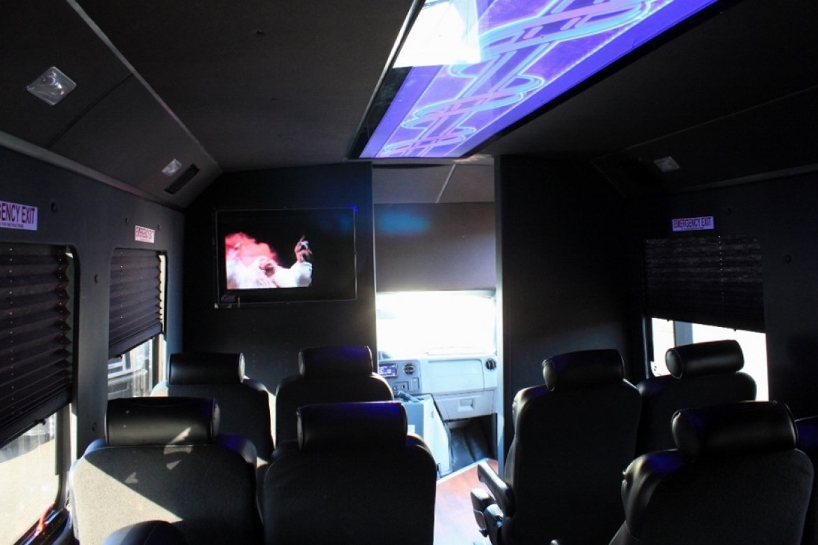 Limo Bus for Sale in North East , PA - Photo 10