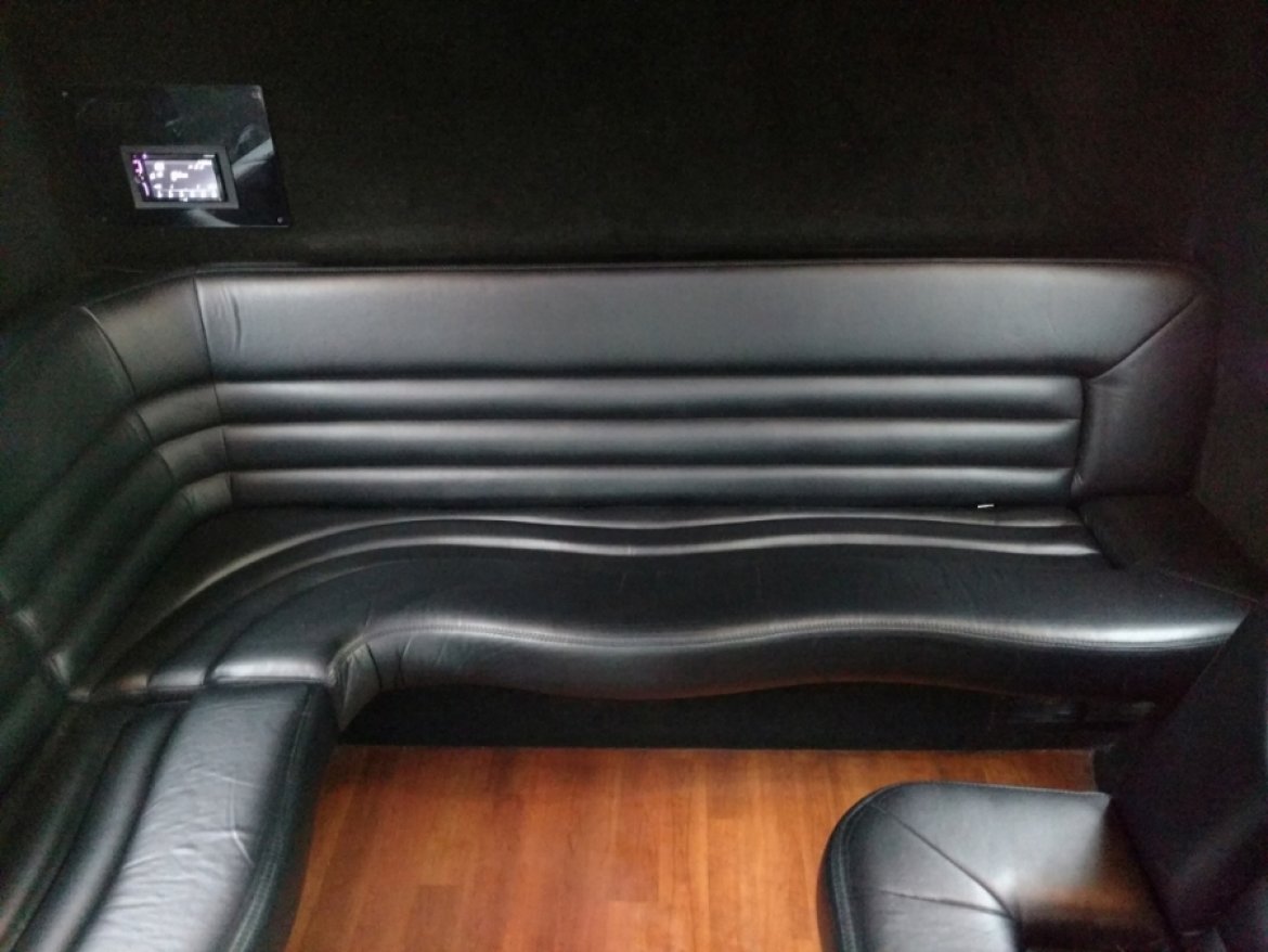 Limo Bus for Sale in North East , PA - Photo 11
