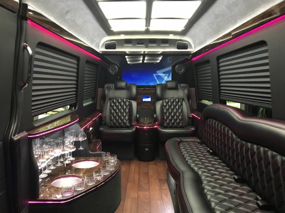 2014 Mercedes-Benz 2,500 Limo VIP Sprinter for Sale in Springfield, MO - Photo 3