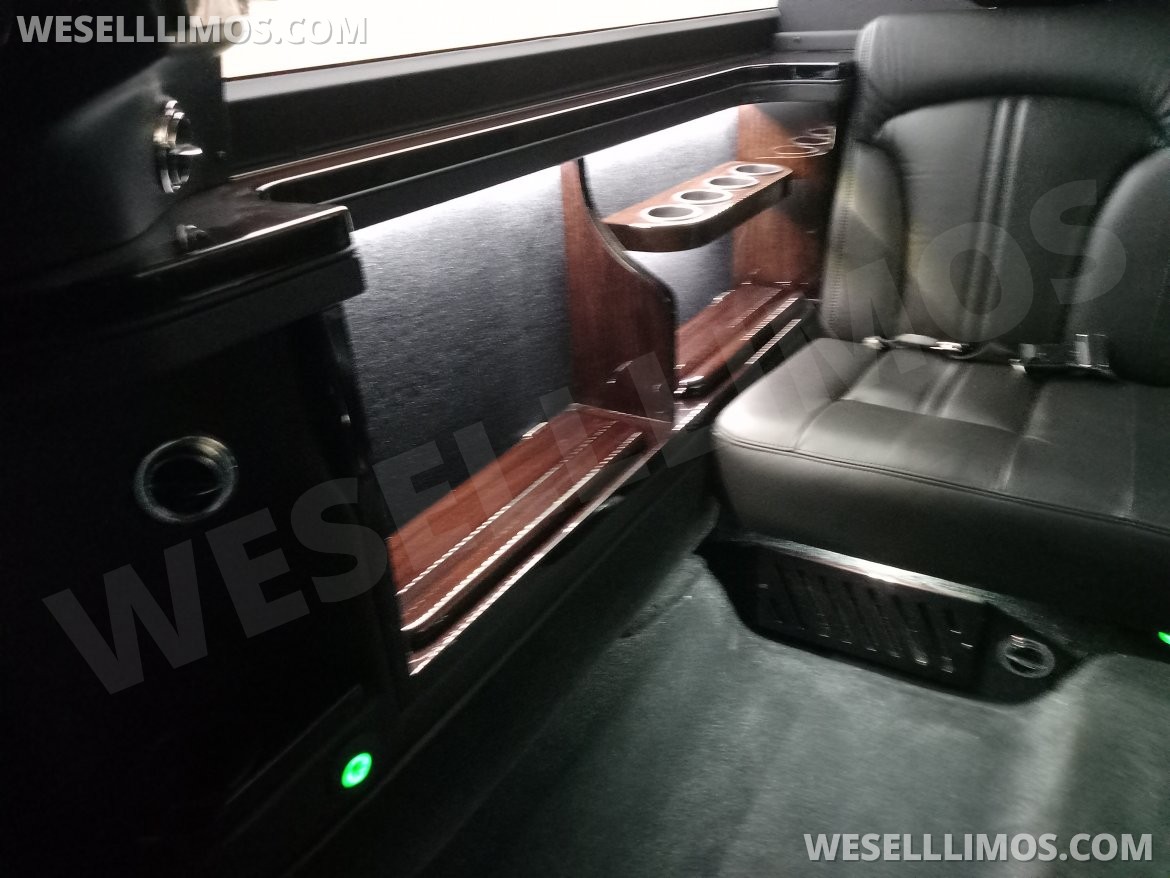 Limousine for Sale in Springfield, MO - Photo 7