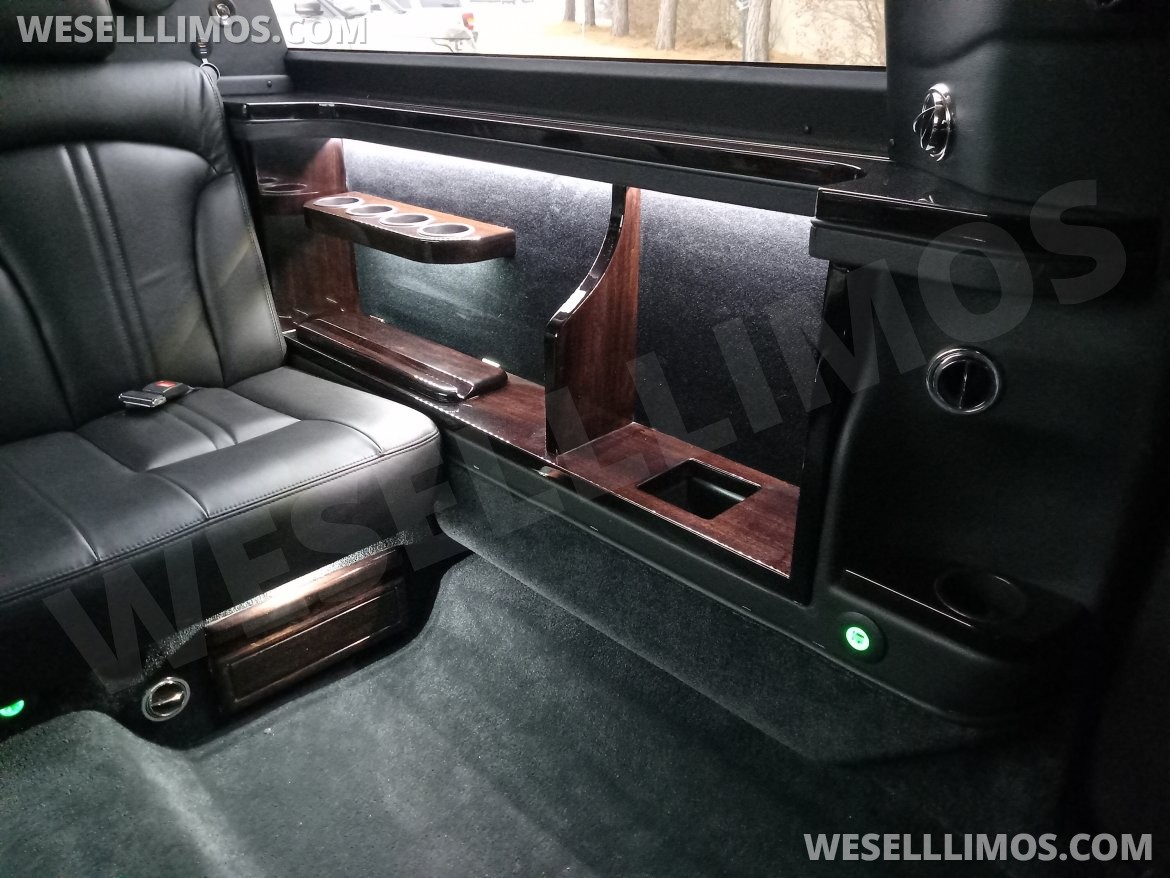 Limousine for Sale in Springfield, MO - Photo 8