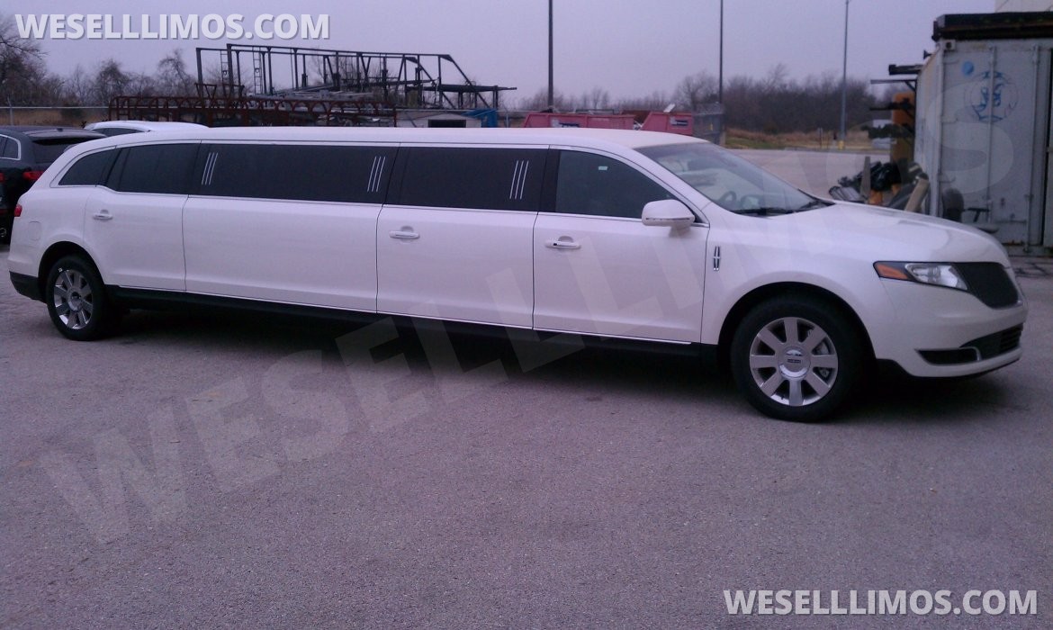Limousine for Sale in Springfield, MO - Main Photo