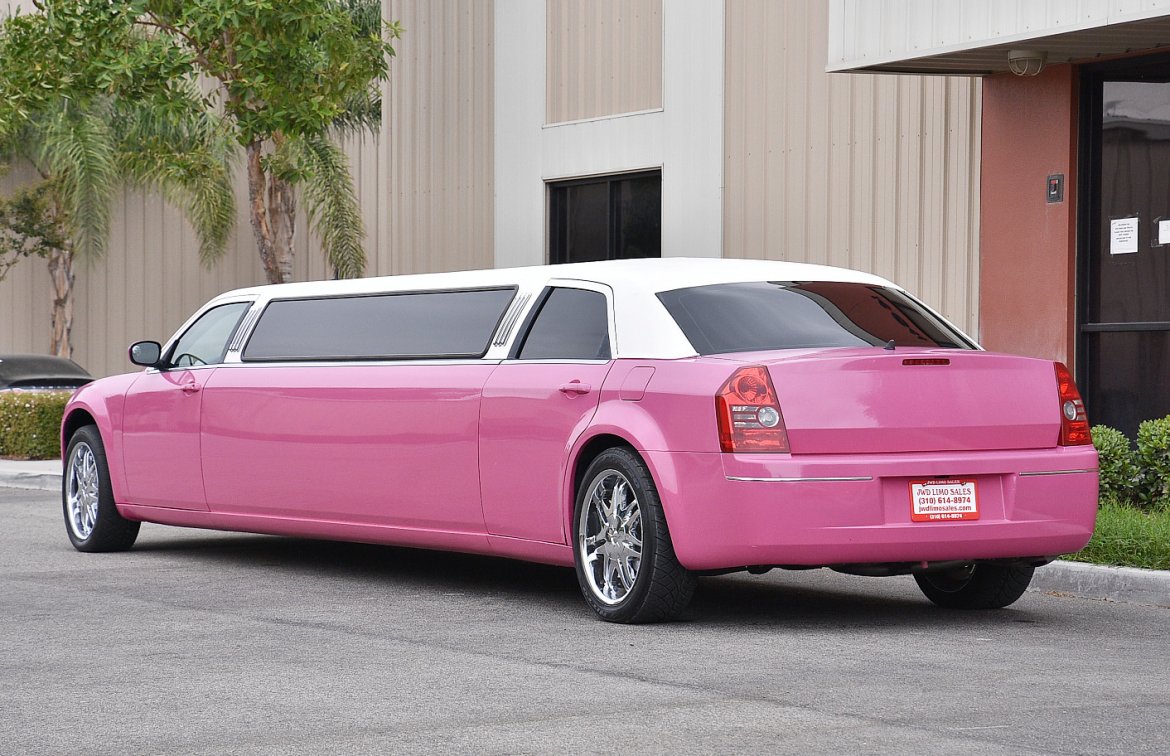 Limousine for Sale in Fontana, CA - Photo 3