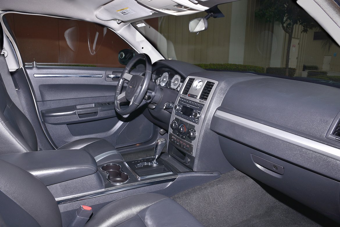 Limousine for Sale in Fontana, CA - Photo 9