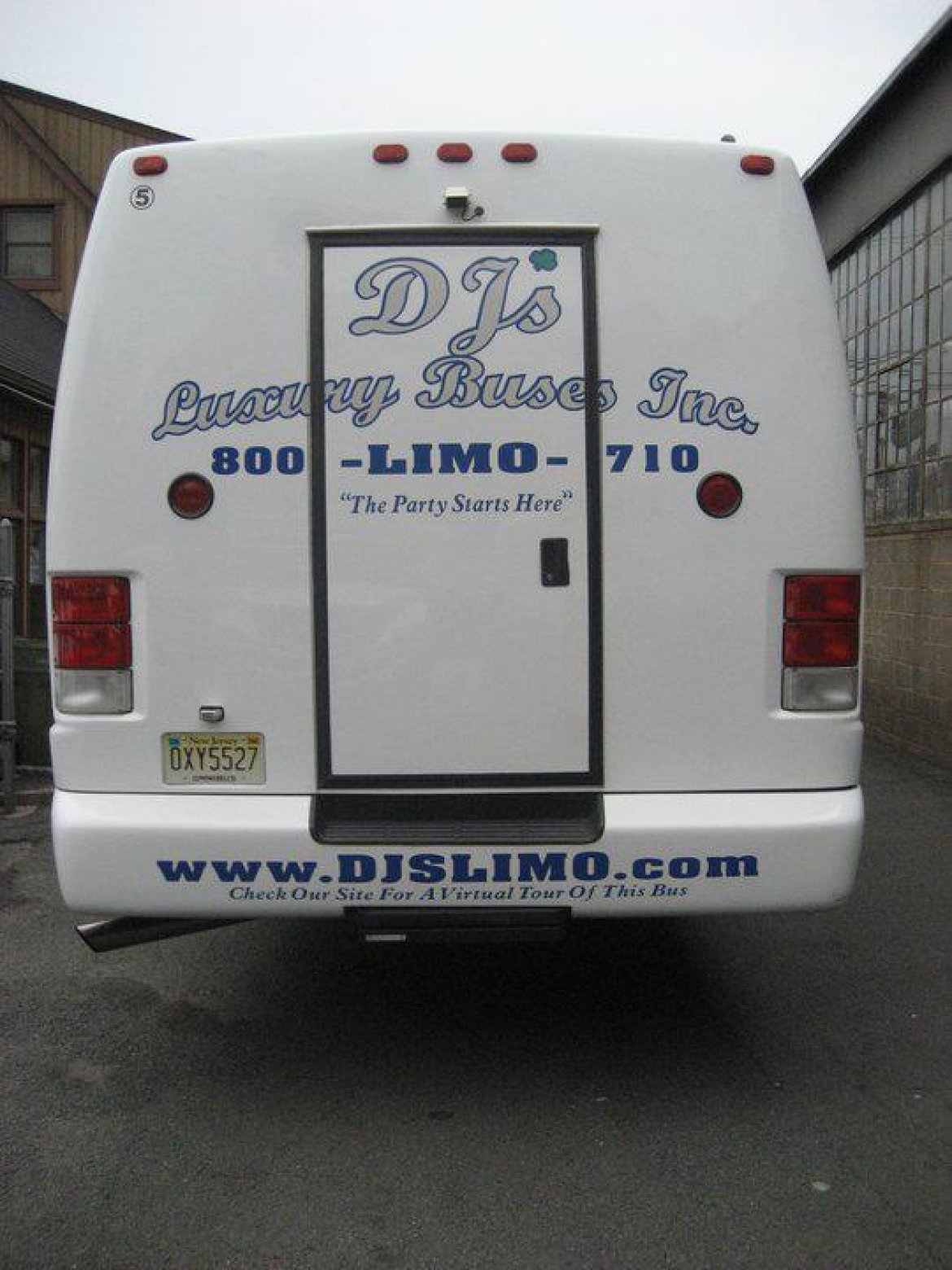 Limo Bus for Sale in Garwood, NJ - Photo 5