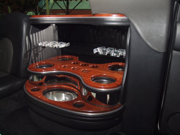 2008 Cadillac Escalade Limousine for Sale in Fall River, MA - Photo 3