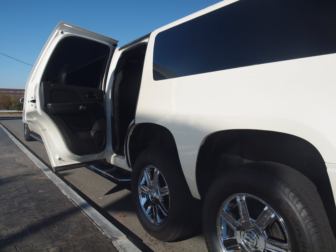 Limousine for Sale in Fall River, MA - Photo 12