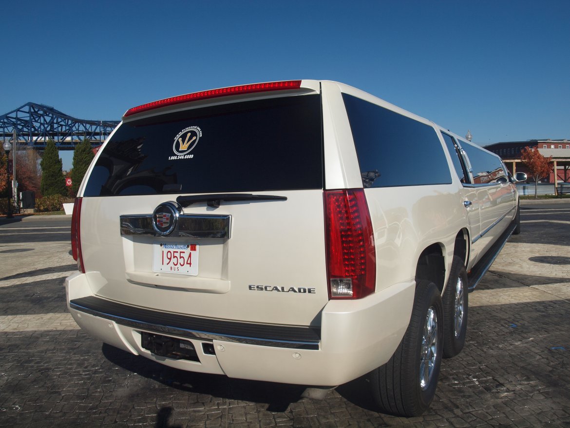 Limousine for Sale in Fall River, MA - Photo 13
