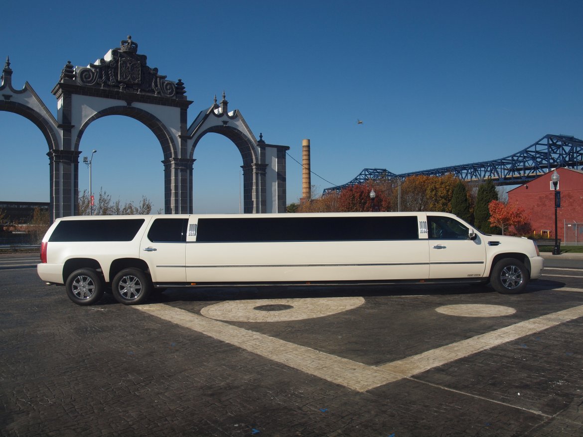 Limousine for Sale in Fall River, MA - Photo 14