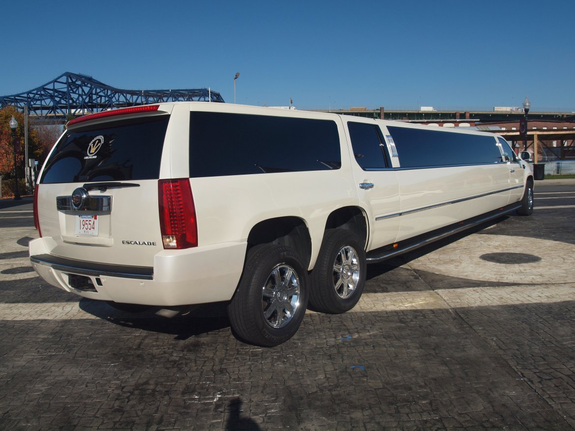 Limousine for Sale in Fall River, MA - Photo 15