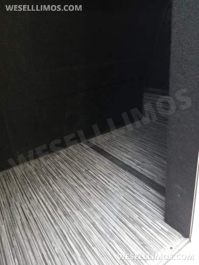 2023 ECoach 38" Widebody HD 6500 36 Passenger Executive Shuttle " ALL NEW VIP SHUTTLE " - Shuttle Bus for Sale in Springfield, MO - Photo 18