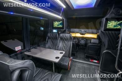2024 Executive Coach Builders Chevrolet Silverado WB 6500  Shuttle Bus - Shuttle Bus for Sale in Springfield, MO - Photo 16