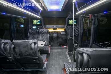 2024 Executive Coach Builders Chevrolet Silverado WB 6500  Shuttle Bus - Shuttle Bus for Sale in Springfield, MO - Photo 17