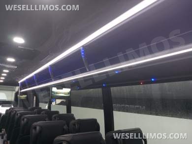 2024 Executive Coach Builders Chevrolet Silverado WB 6500  Shuttle Bus - Shuttle Bus for Sale in Springfield, MO - Photo 19