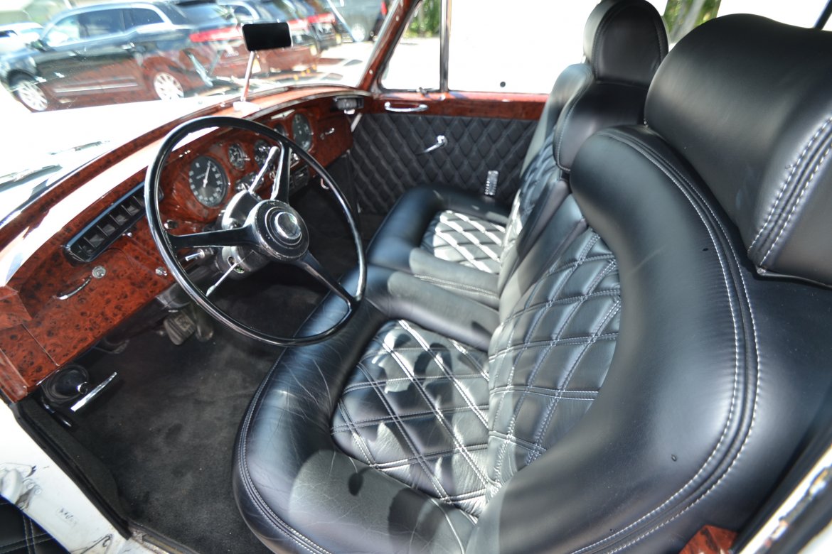 Antique for Sale in Morganville, NJ - Photo 14