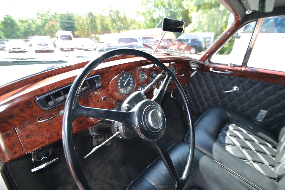 Antique for Sale in Morganville, NJ - Photo 17