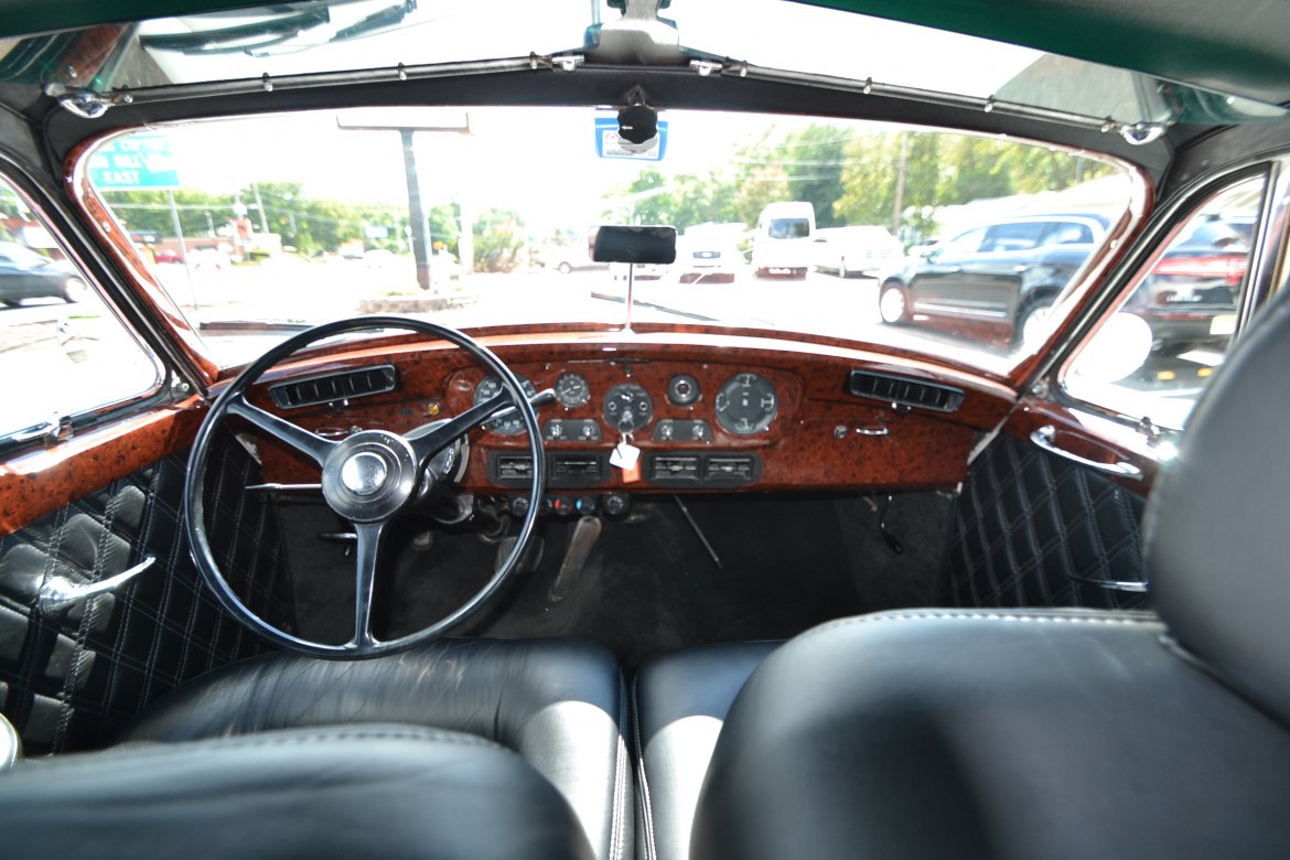 Antique for Sale in Morganville, NJ - Photo 28