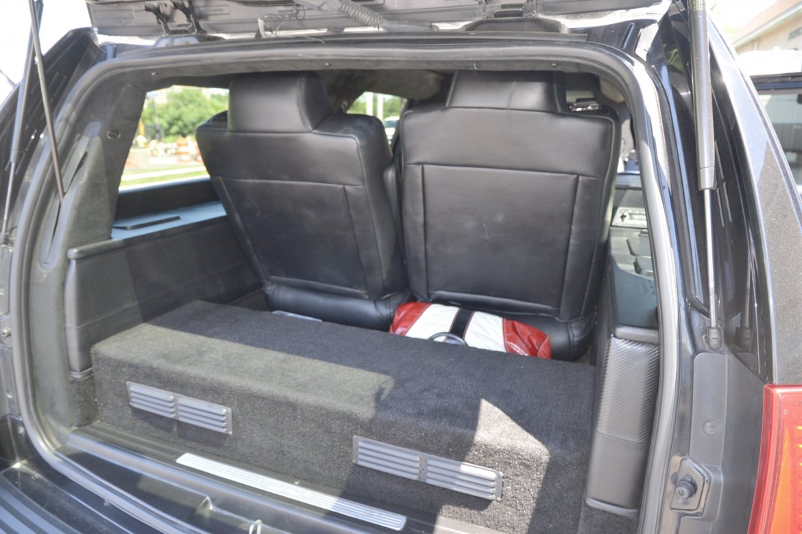 CEO SUV Mobile Office for Sale in Oaklyn, NJ - Photo 18