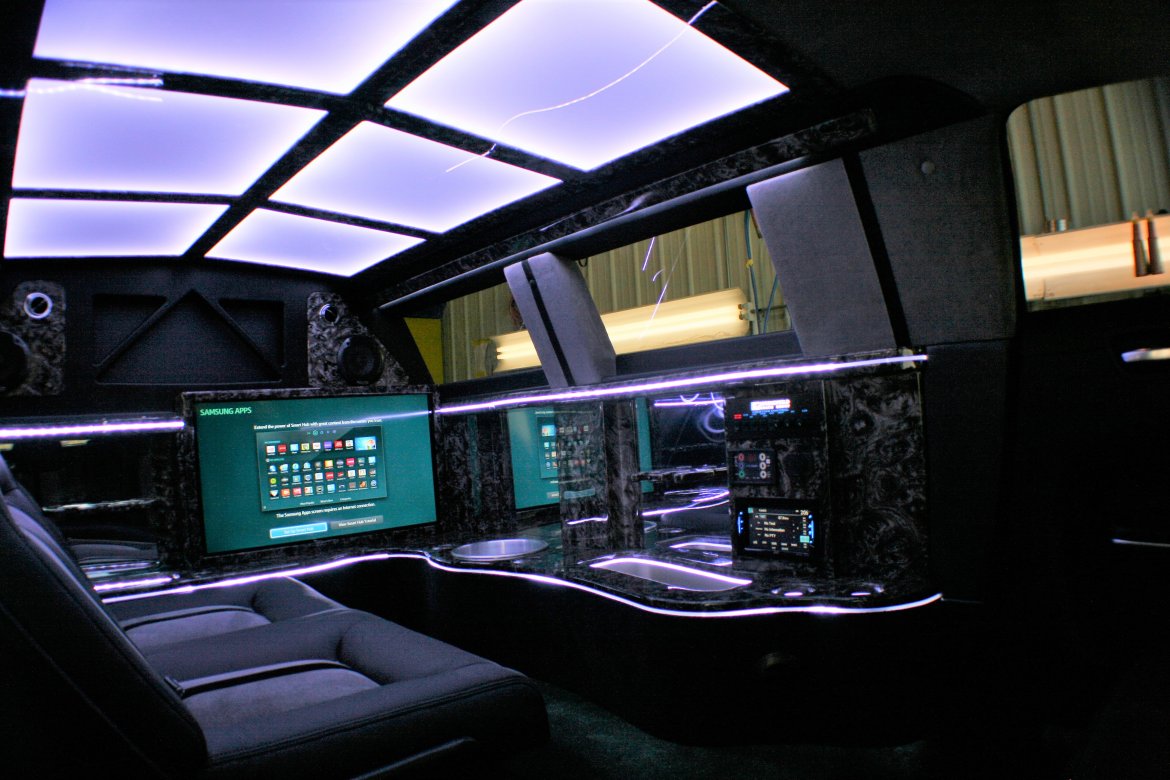 Limousine for Sale in springfield, MO - Photo 4
