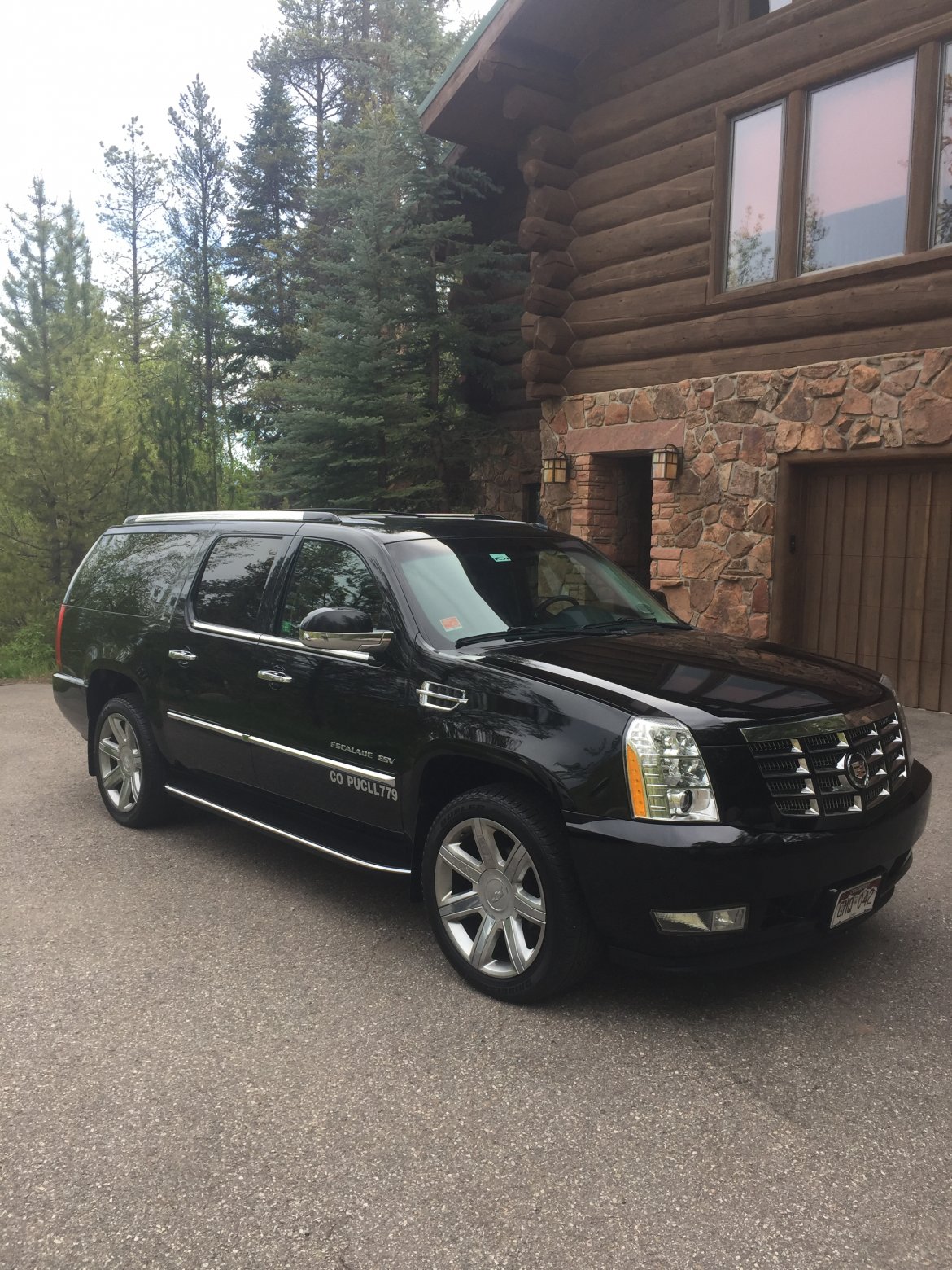 CEO SUV Mobile Office for Sale in Edwards, CO - Main Photo