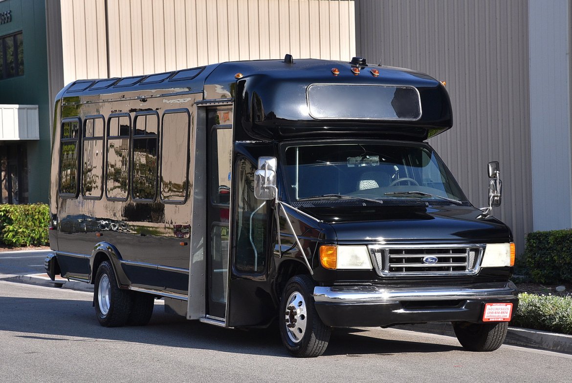 Limo Bus for Sale in Fontana, CA - Main Photo