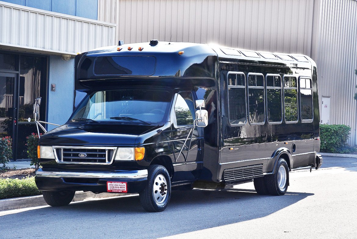 Limo Bus for Sale in Fontana, CA - Photo 8