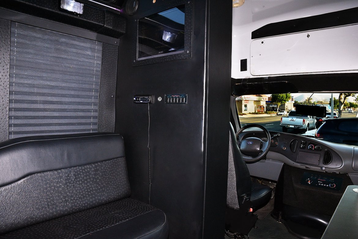 Limo Bus for Sale in Fontana, CA - Photo 14