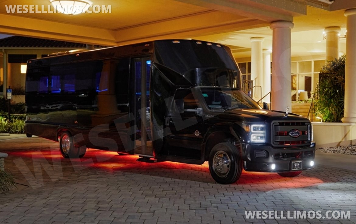 Limo Bus for Sale in Fort Myers, FL - Photo 4