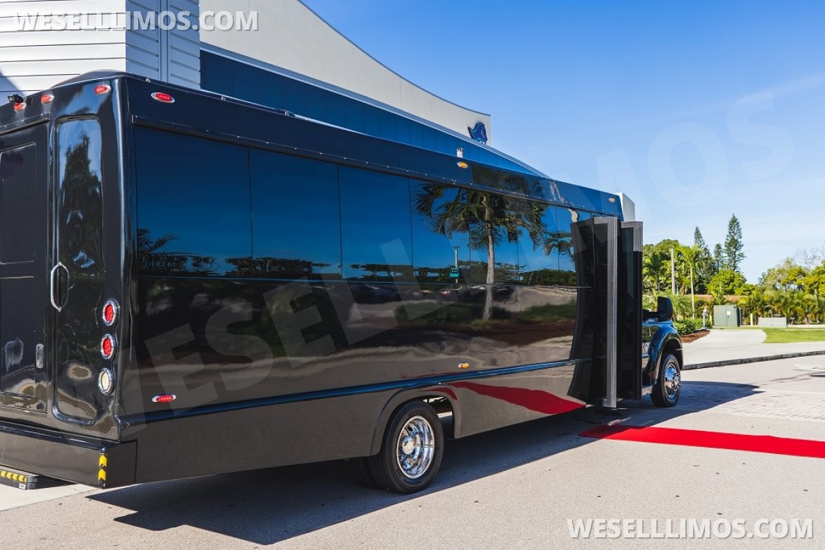 Limo Bus for Sale in Fort Myers, FL - Photo 3