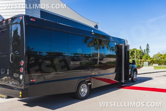 2013 Ford F550 Limo Bus for Sale in Fort Myers, FL - Photo 3
