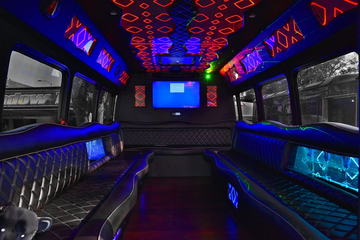 Limo Bus for Sale in Fontana, CA - Photo 11