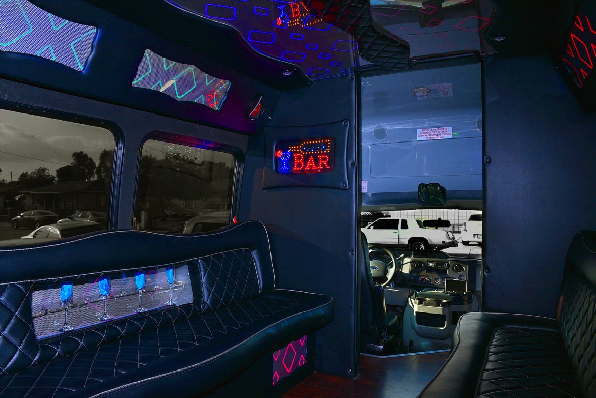 Limo Bus for Sale in Fontana, CA - Photo 12