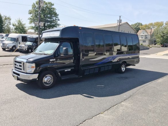 2008 Ford E-450 Limo Bus for Sale in Oaklyn, NJ - Photo 2